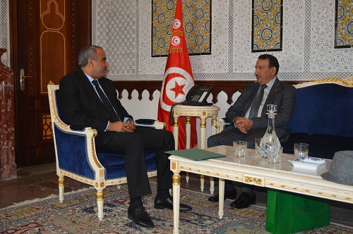 لقاء وزير المالية بسفير السعودية 