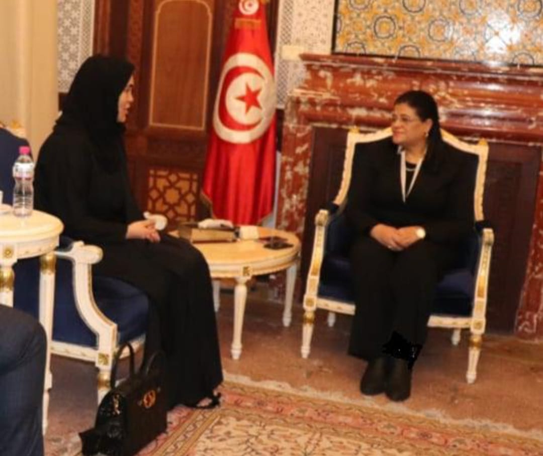 وزيرة الماليّة والمكلّفة بتسيير وزارة الاقتصاد والتخطيط تلتقي بسفيرة دولة الإمارات العربيّة المتّحدة بتونس