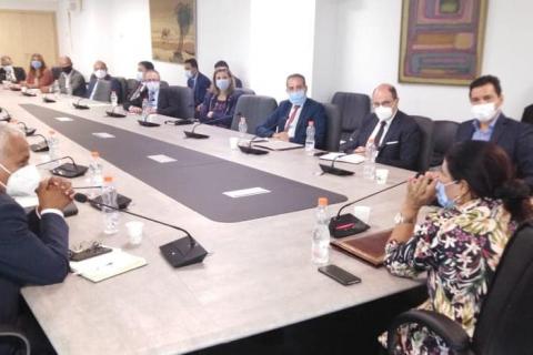 السيدة سهام بوغديري نمصية تجتمع بإطارات قسم التنمية والتعاون الدولي بوزارة الاقتصاد والمالية ودعم الاستثمار