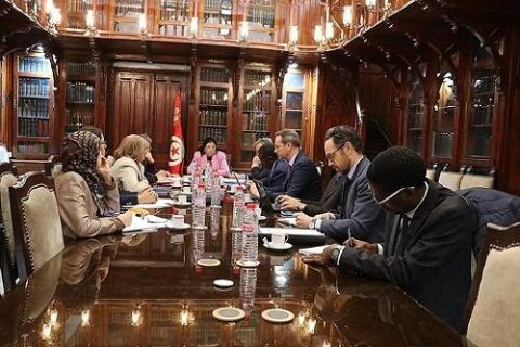 وزيرة المالية تلتقي سفير الاتحاد الأوروبي بتونس