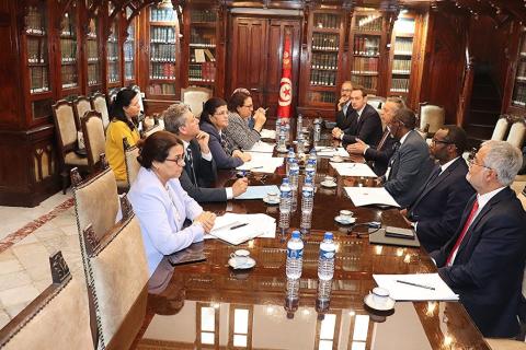 وزيرة المالية تلتقي بوفد عن البنك الدولي