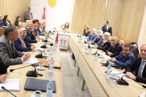 وزيرة المالية تشرف على إجتماع مع وفد جزائري حول إصلاح الماليّة العمومية